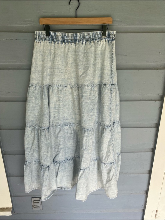 SSYS Dresses & Skirts - SSYS Light Wash Tiered Maxi Skirt - Blue LARGE